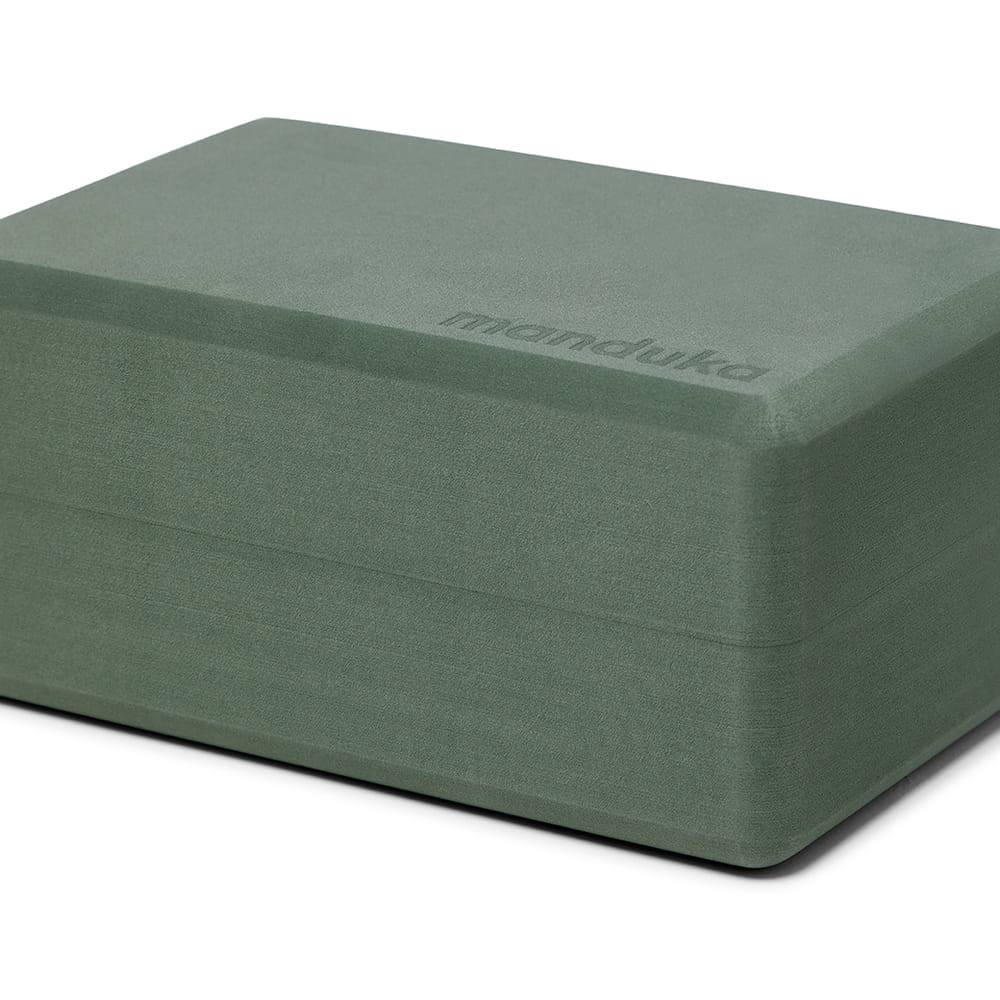 บล็อคโยคะ MANDUKA รุ่น RECYCLED FOAM - สีเขียว